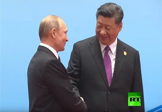 الرئيس الصيني يطرح على بوتين خطة لتسوية الأزمة في أوكرانيا ووقف الحرب .. وبلينكن يشكّك